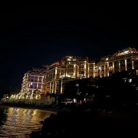 Sky & Sea 골든샌드