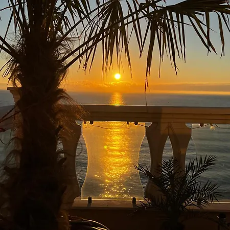 Sky & Sea * Golden Sands