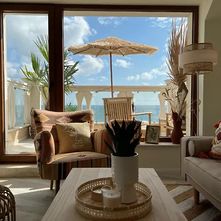 Sky & Sea Apartment