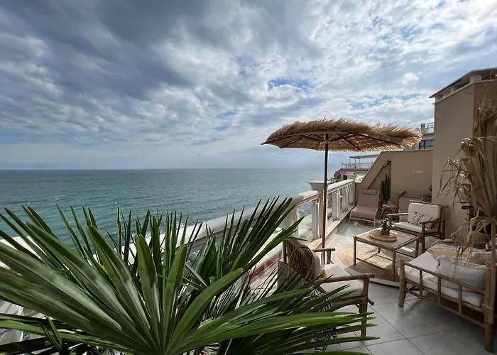 Sky & Sea * Golden Sands